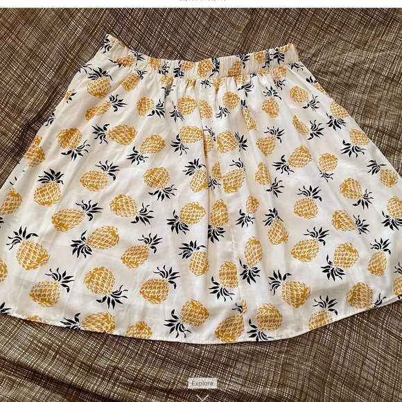 Jessy B Retro Pineapple Print Skirt - 1X - Picture 2 of 6